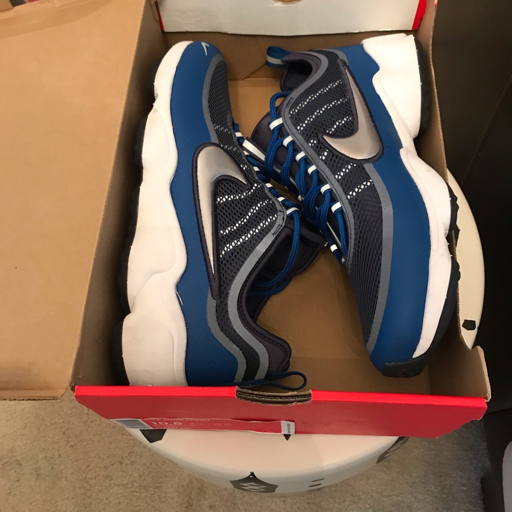 Mens 10.5 Nike Zoom SPRDN
